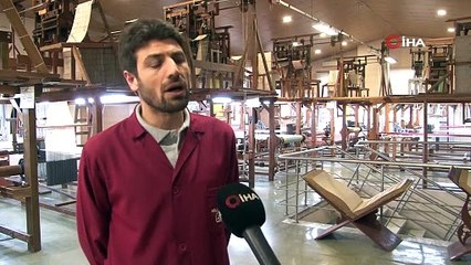 Asırlık makinelerle kabe örtüsü üretildi