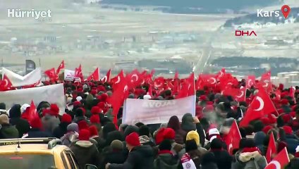 Sarıkamış şehitleri binlerce kişinin katıldığı yürüyüşle anıldı