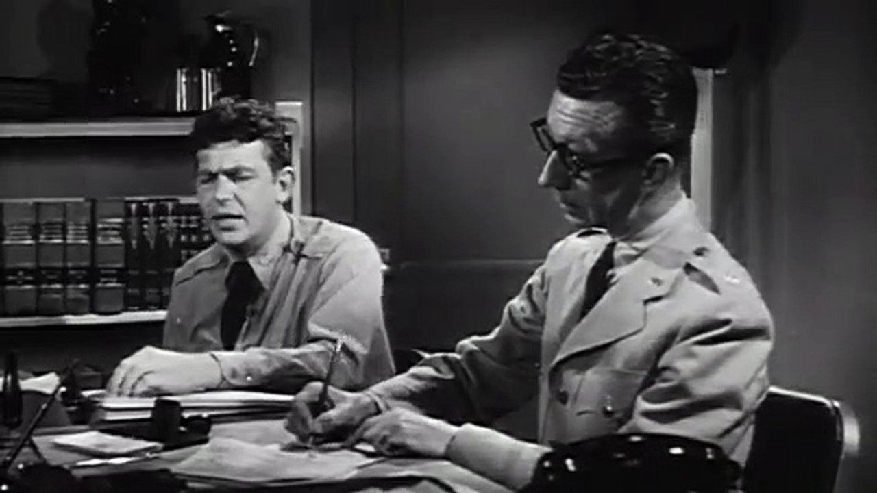 Deux farfelus au régiment Bande-annonce (EN)