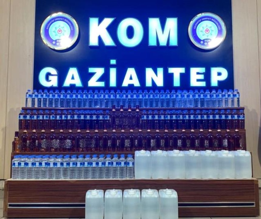 Gaziantep'te sahte alkol operasyonu: 2 gözaltı