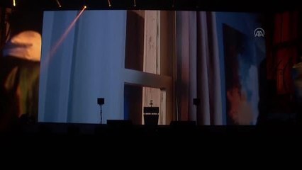 Cumhurbaşkanı Erdoğan: "Kızlarımıza uygulanan haksızlığın ötesinde bir hakaret olarak gördüğümüz başörtüsü yasağını biz kaldırdık"