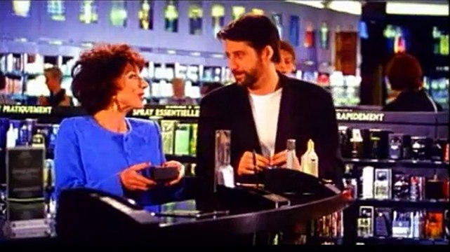 L'homme est une femme comme les autres Bande-annonce (EN)