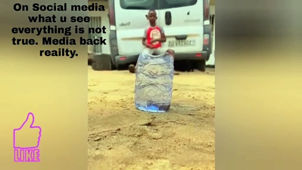 On social media what you see everything is not true. Media back reailty. #lifereailty  ❤️ INSPIRES EMOTIONS ❤️  ❤️ INSPIRES EMOTIONS ❤️