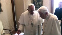 Se recrudece la guerra en el Vaticano tras la muerte de Benedicto XVI