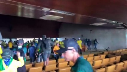 Bolsonaristas invadem o Supremo Tribunal Federal