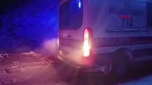 SİİRT'TE KARDA MAHSUR KALAN AMBULANS KURTARILDI