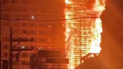 부산 서면 오피스텔 주차타워에서 불 / YTN