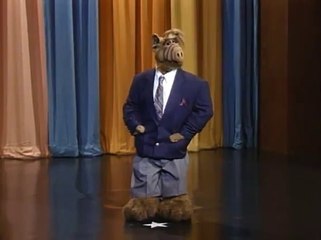 ALF-03x53 - Johnny Carson's Iconic Show 🌟