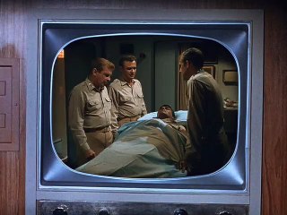 VIAGEM AO FUNDO DO MAR 64. Dia de Crueldade (Day of Evil)