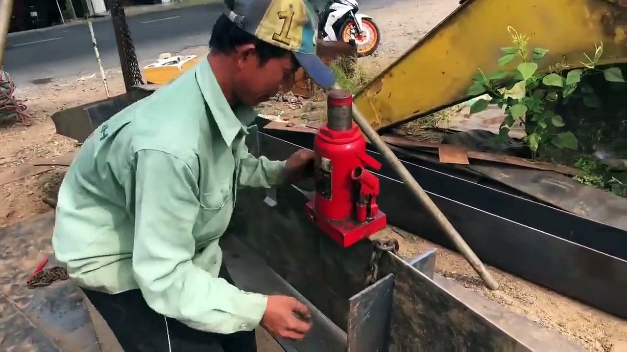 Excavator_ CÙNG KHÁM PHÁ BƯỚC BAN ĐẦU ĐÓNG”CẦN DÀI 15M”NTN