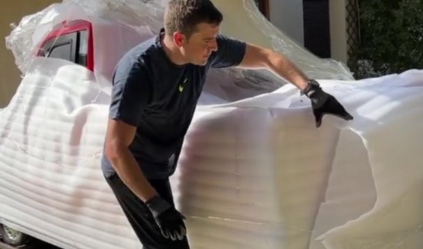 Le déballage du pickup le moins cher au monde acheté 2000 dollars