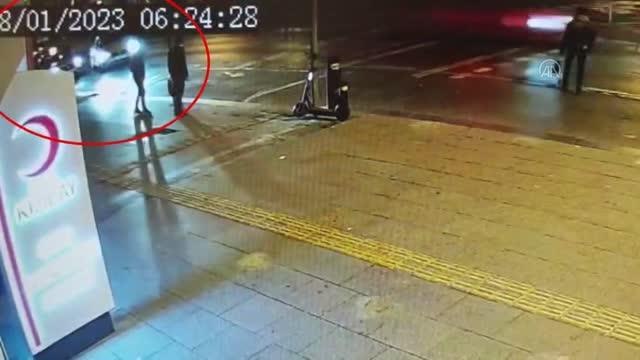 Fatih'te taksicinin ölümüne ilişkin gözaltına alınan 3 şüpheli adliyeye sevk edildi