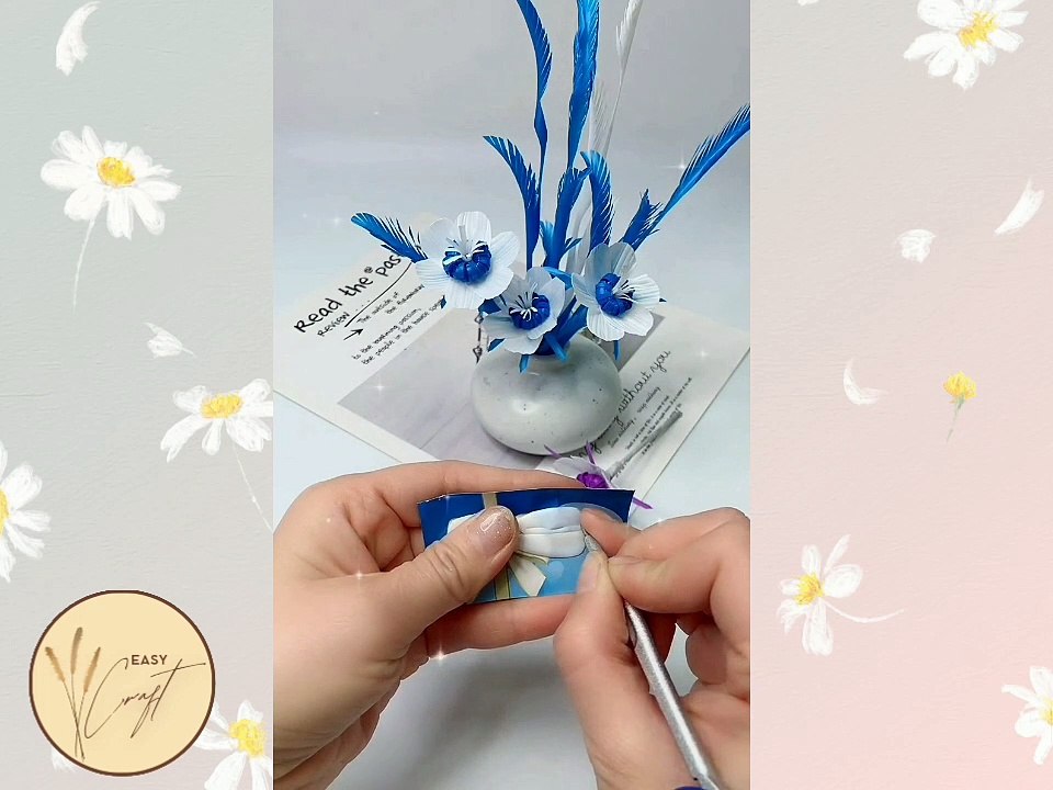 Make beautiful flowers with drinking straw