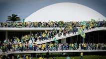Seguidores de Bolsonaro invaden el Palacio presidencial, el Congreso y la Corte Suprema de Brasil en una protesta contra Lula