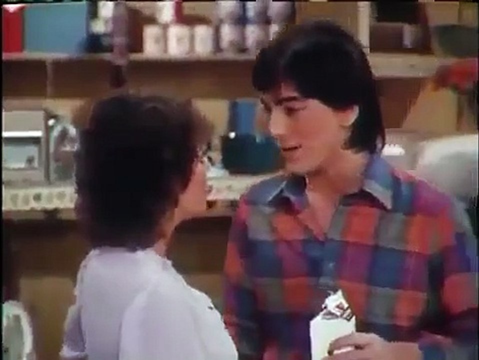 Joanie Loves Chachi - Se2 - Ep05 -Everybody Loves Aunt Vanessa HD Watch