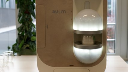 Ces Français inventent une machine qui nettoie les verres avec 2 cl d'eau, pour bannir les gobelets