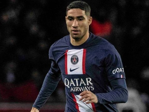 J'y vais avec mon chien Achraf... : un chroniqueur dérape dans une émission radio en comparant Achraf Hakimi au chien de Kylian Mbappé