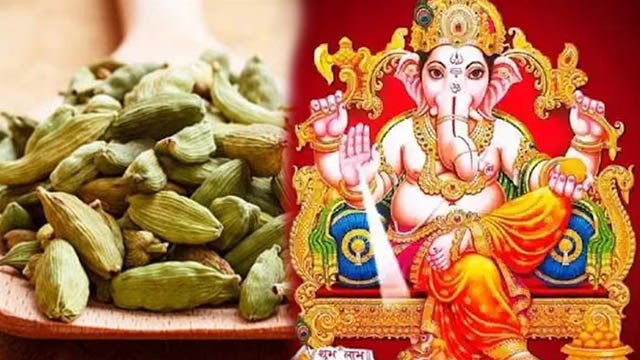 Sakat Chauth 2023: सकट चौथ पर जरूर करें इस खास चीज का दान | Sakat Chauth Per Kya Daan Kren |Boldsky