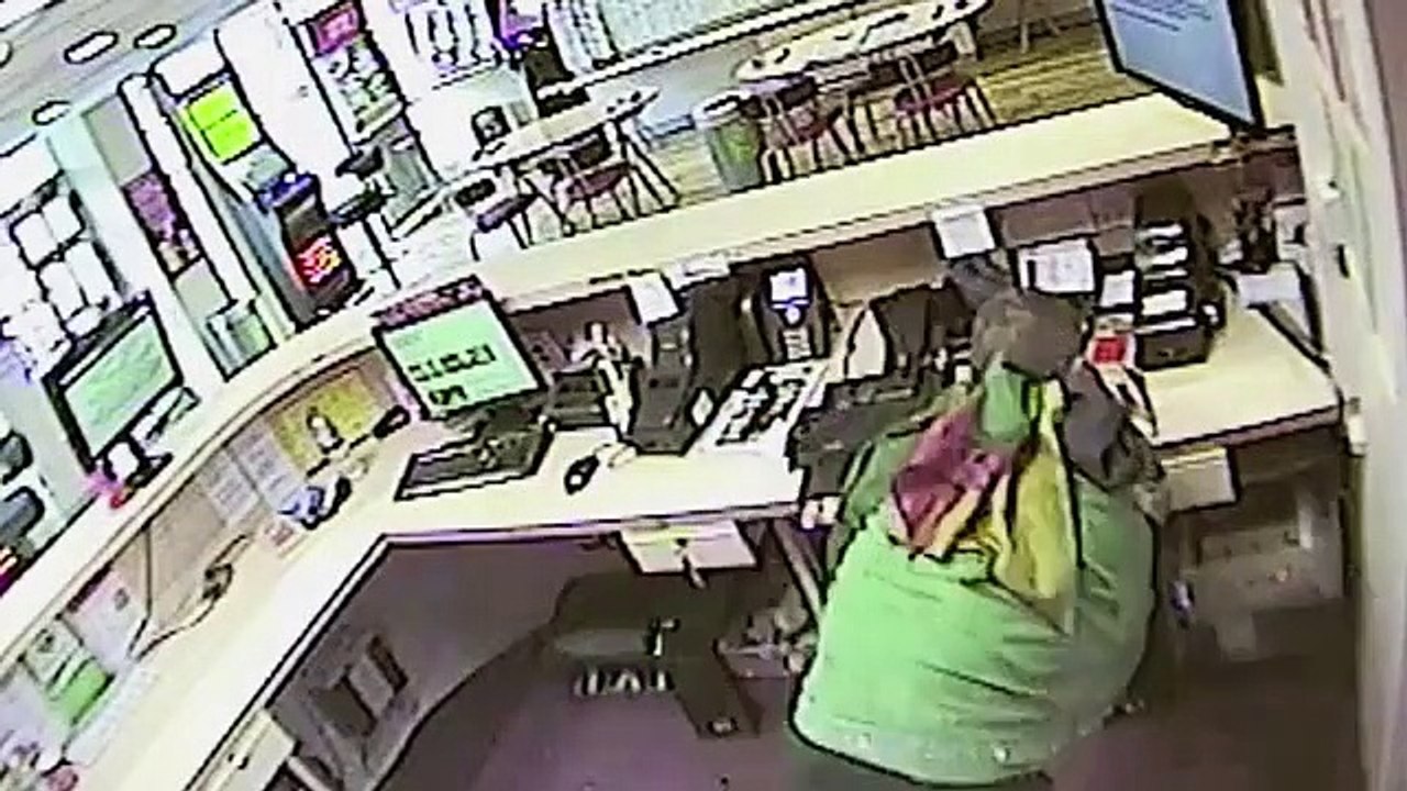 Caught Red Handed - Se8 - Ep02 HD Watch