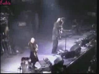 Cure - Bercy 2008 - 39 - Grinding halt