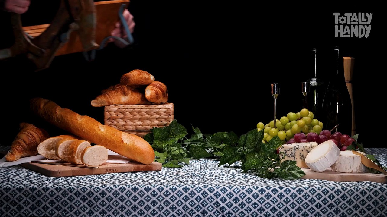 How To Restore Rusty Bread Slicer _ Restoration Project|restoration,rusty axe,axe,ax,rusty,engravings,metalworking,welding,hobby,totally handy,handmade,metal,restore,dow to,diy