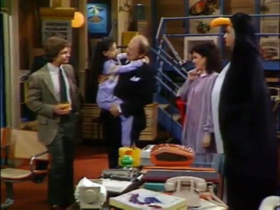 Bosom Buddies - Se2 - Ep12 HD Watch