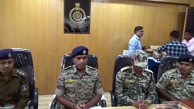 SP पटेल ने लौटाए 25 लाख के गुम मोबाइल, अभियान चलाकर की खोजबीन तो हुए कई चौकानें वाले खुलासे, देखें Video