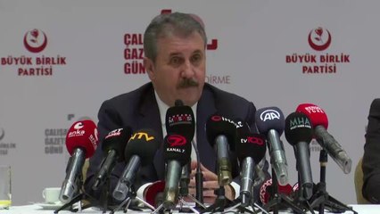 Mustafa Destici'den 'Sinan Ateş Cinayeti' Sorusuna Yanıt: "Yargılama Sürecinde Olan Bir Konuyla İlgili Daha Farklı Ne Söylenmesi Beklenebilir Ki"