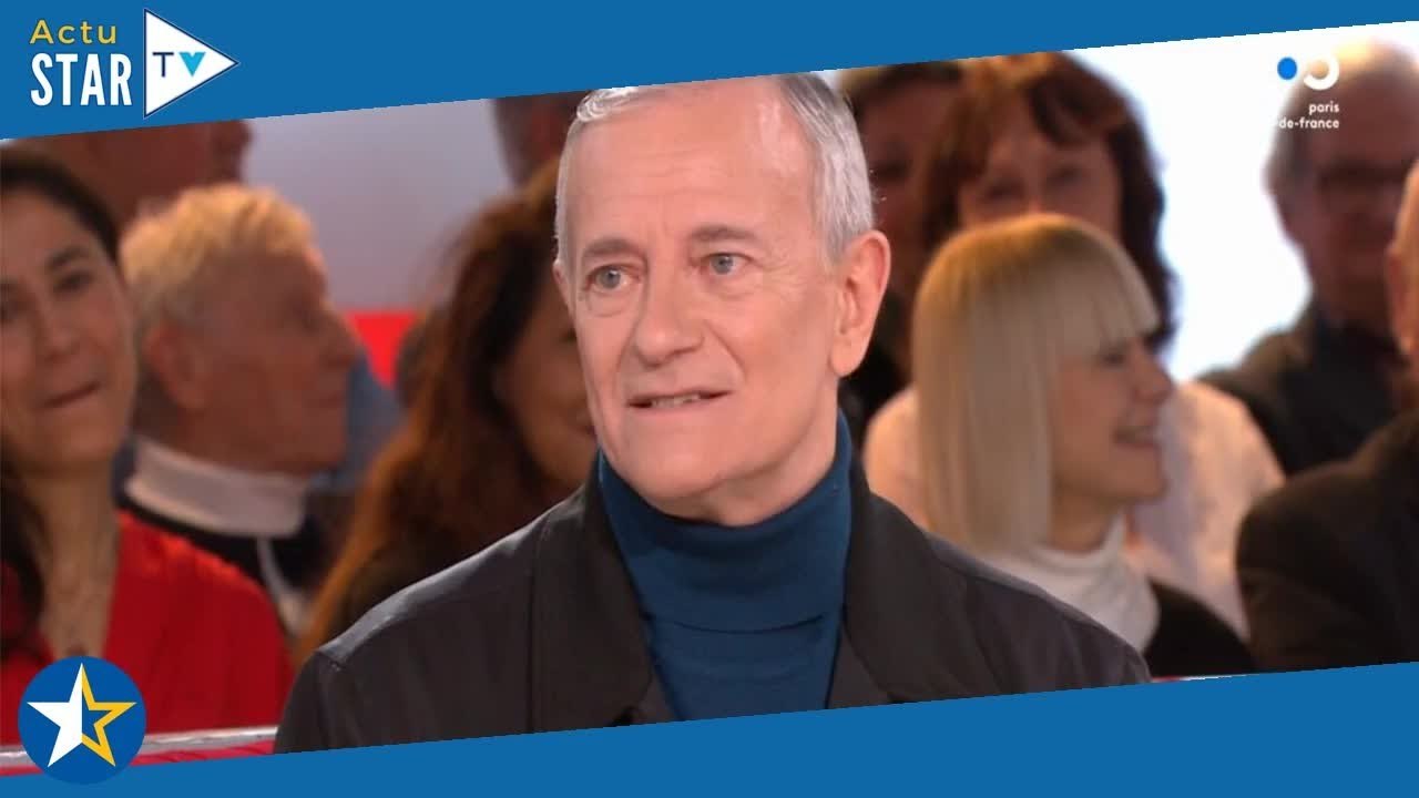 “James Bond raté, tout le monde s’est foutu de mon smoking” : Francis Huster s’amuse de son look rat