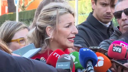 Yolanda Díaz pide a Feijóo que se "aleje de la extrema derecha" para evitar que se repita en España lo sucedido en Brasil