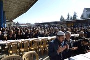 Burdur'da vatandaşlar yağmur duasına çıktı