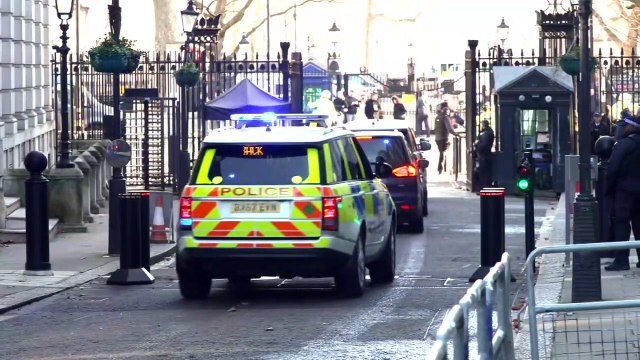 Prime Minister makes his way to PMQs
