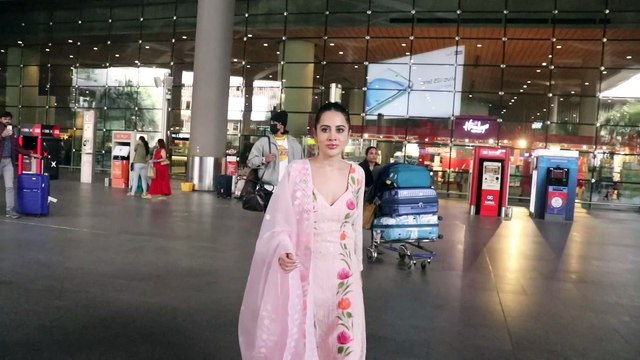 When Uorfi Javed met her 'grandfather' Javed Akhtar