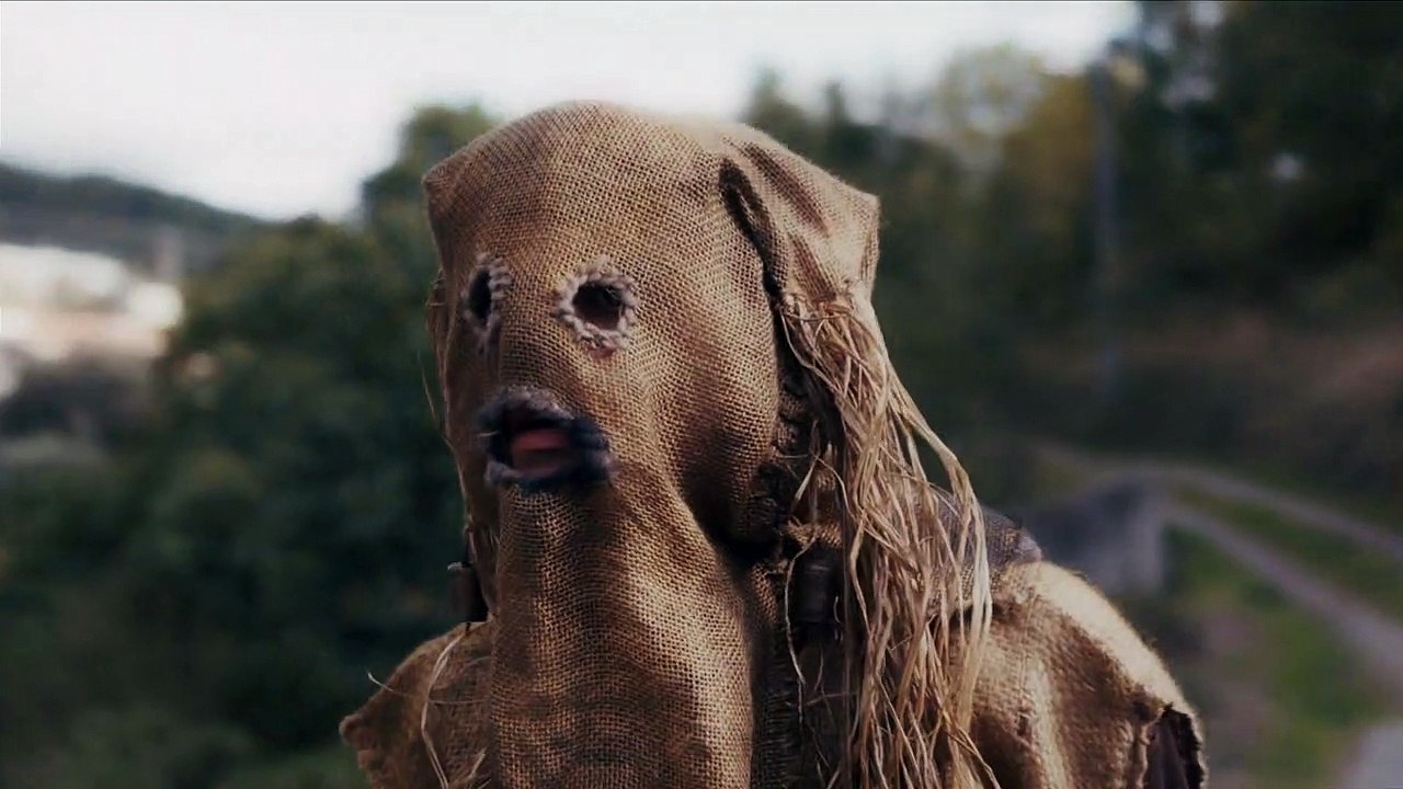 Traces EXTRAIT VO "La fête du village"