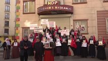 DİYARBAKIR - Diyarbakır annelerinin oturma eylemine destek ziyaretleri sürüyor