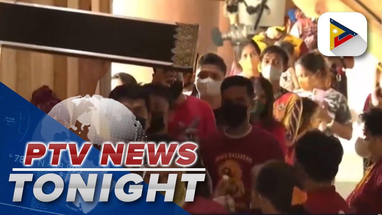 Thousands of devotees troop to Quirino Grandstand for public viewing of Black Nazarene replica5