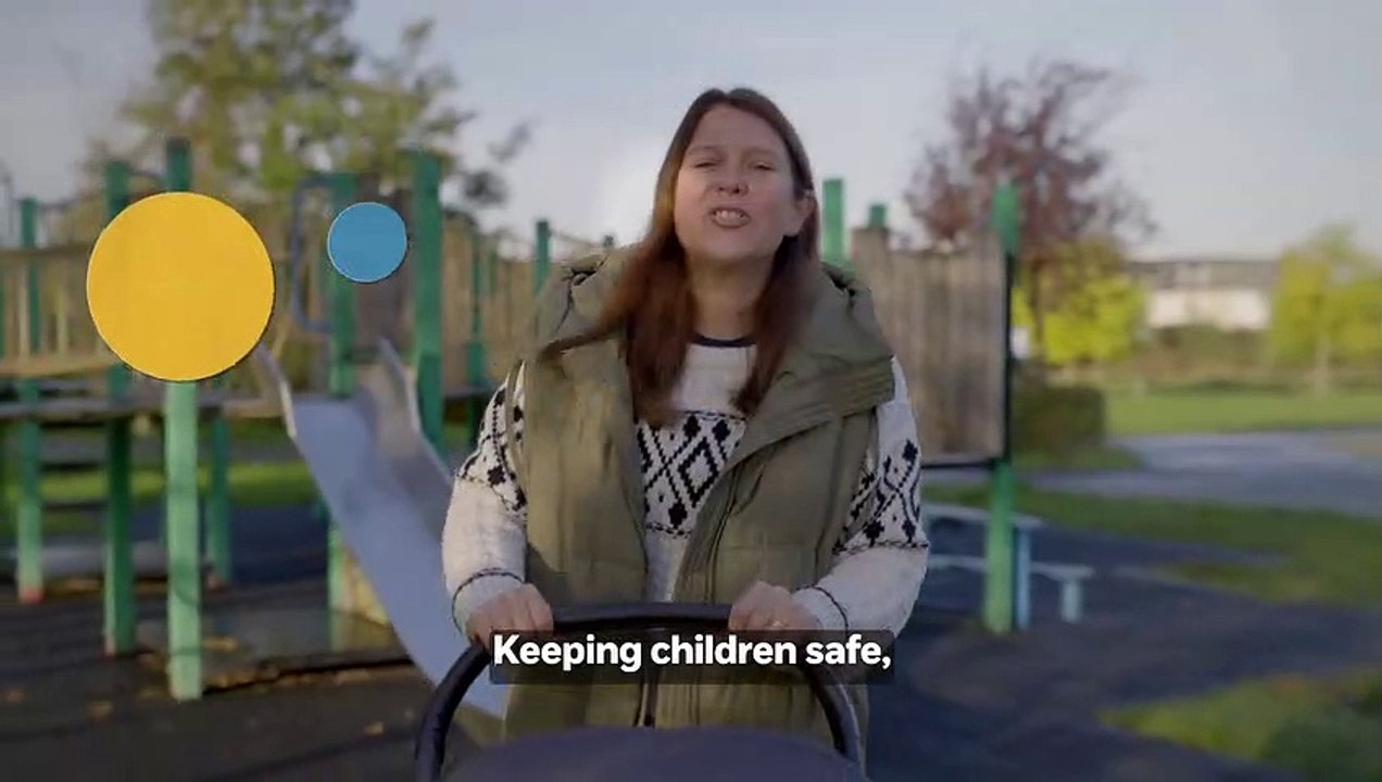 Sir Bradley Wiggins helps NSPCC pilot new campaign in Leeds to help many more of us play a part in preventing child abuse