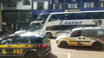Passageiros de ônibus que passou por Brasília são ouvidos pela Polícia Federal