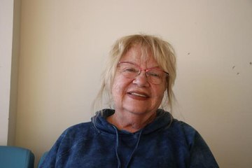 Tekirdağ'da "Ağaçlar ayakta ölür" adlı tiyatro sahnelendi