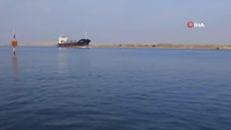 Süveyş Kanalı'nda karaya oturan gemi kurtarıldıSüveyş Kanalı'nda gemi trafiği düzenli şekilde devam ediyor