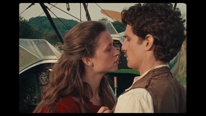 L'ENVOL : Interviews 2023 de Pietro Marcello, Louis Garrel et Juliette Jouan - Bulles de Culture