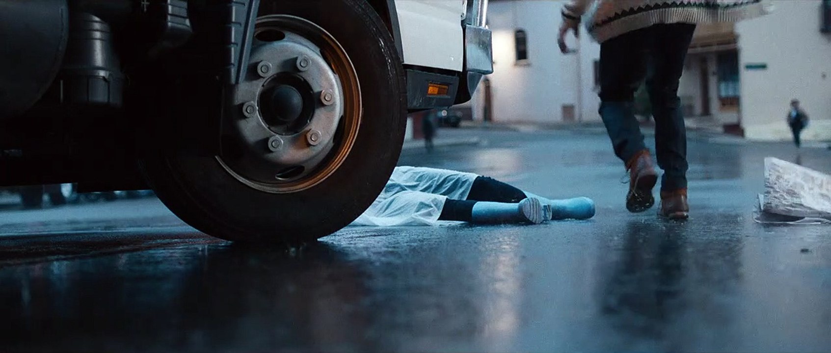 Backtrack : Les Revenants Bande-annonce (RU)