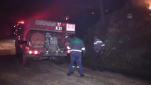 ÇANAKKALE - Kaz Dağları'nda çıkan örtü yangınına ekiplerce müdahale ediliyor