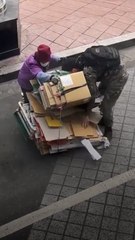 영등포역 노인 도운 육군 병장, 사단장 표창 수상 🎖️