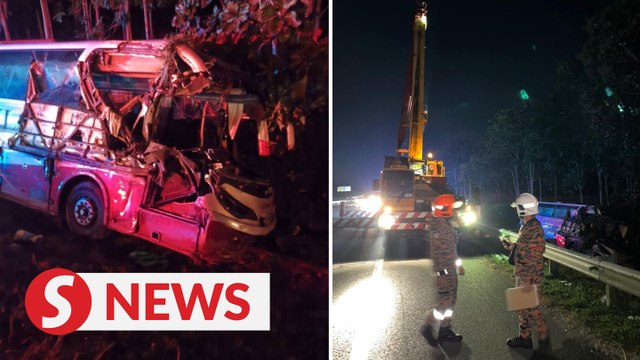 Bus driver killed, eight passengers injured in three-vehicle crash near Kulai