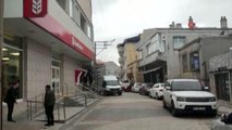 Ege Denizi'nde 5.0 büyüklüğündeki deprem İzmir'de de hissedildi