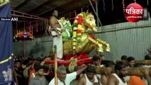 Video: मदुरै के अलगर कोयल मंदिर में वेदु परी उत्सवम उत्सव आयोजित, श्रद्धालुओं की उमड़ी भारी भीड़