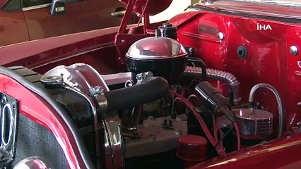 Tarihe gömülmüş araçları özenle topluyor