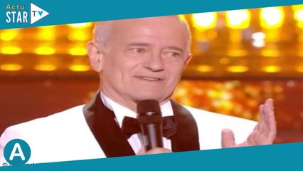 « Un James Bond raté » : Francis Huster réagit aux moqueries sur son look lors de Miss France 2023