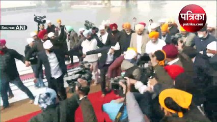 Video : पंजाब पहुंची भारत जोड़ो यात्रा, राहुल गांधी ने स्वर्ण मंदिर में टेका माथा